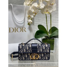 30 Montaigne Medium Bag -...
