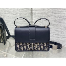 30 Montaigne Medium Bag -...
