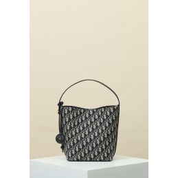 Star Small Bucket Bag -...