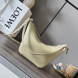Hammock Hobo Bag - Pale...