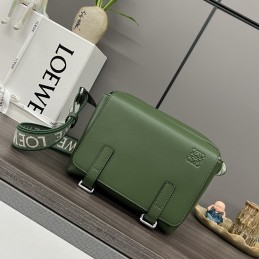Messenger Bag - Olive,...