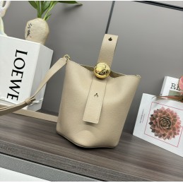 Pebble Mini Bucket Bag -...