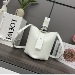Pebble Mini Bucket Bag -...