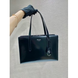 Re-Edition Medium Handbag -...