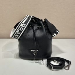 Medium Bucket Bag 20cm -...