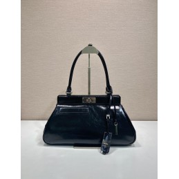 Medium Tote - Black, Smooth...