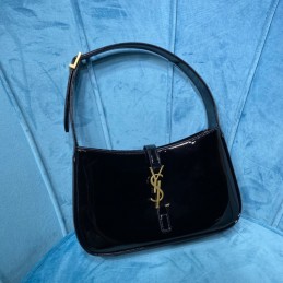 Le 5 à 7 Hobo Bag - Black,...