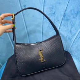Le 5 à 7 Hobo Bag - Black,...