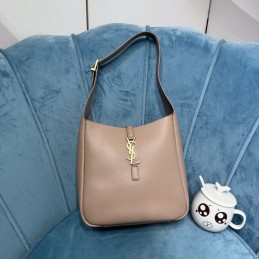 Le 5 à 7 Small Hobo Bag -...