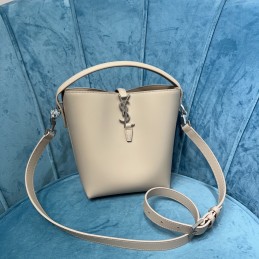 Le 37 Small Bag - Cream,...