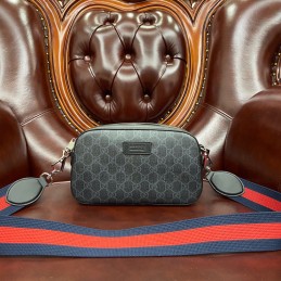 GG Marmont Camera Bag -...