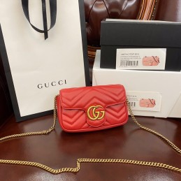 GG Marmont Super Mini Bag...