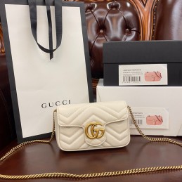 GG Marmont Super Mini Bag -...