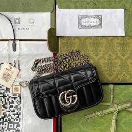 GG Marmont Super Mini Bag -...