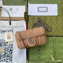 GG Marmont Super Mini Bag -...