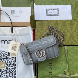 GG Marmont Super Mini Bag -...