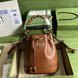 Diana Mini Bucket Bag -...