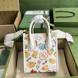 Interlocking G Mini Tote...