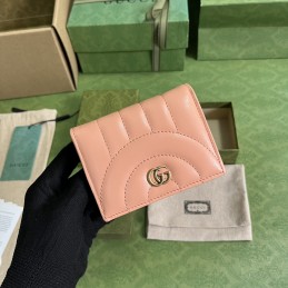 GG Marmont Card Case Wallet...