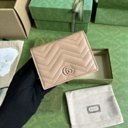 GG Marmont Card Case Wallet...