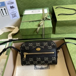 GG Supreme Mini Camera Bag...