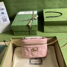 GG Matelasse Mini Vanity...