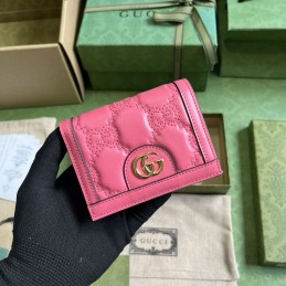 GG Matelasse Card Case...