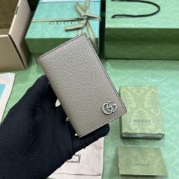 GG Marmont Bifold Wallet...