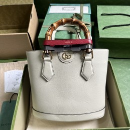 Diana Small Tote Bag 22cm -...