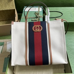 Interlocking G Medium Tote...