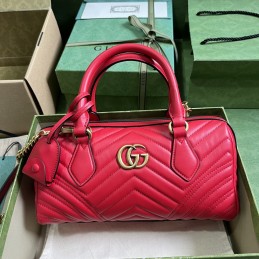 GG Marmont Small Boston Bag...