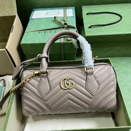 GG Marmont Small Boston Bag...