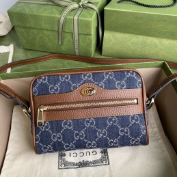 GG Supreme Mini Camera Bag...