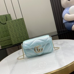 GG Marmont Super Mini Bag -...