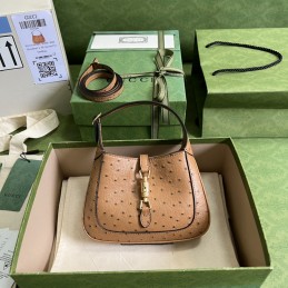 Jackie Small Hobo Bag 19cm...