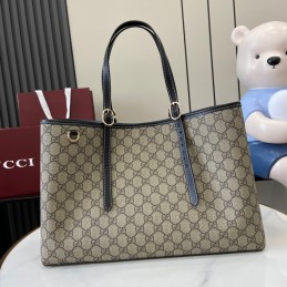 GG Emblem Medium Tote Bag -...