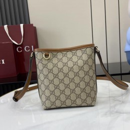 GG Emblem Nano Bucket Bag -...