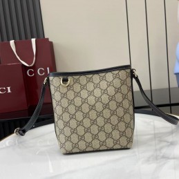 GG Emblem Nano Bucket Bag -...