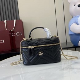 GG Marmont Mini Vanity Case...