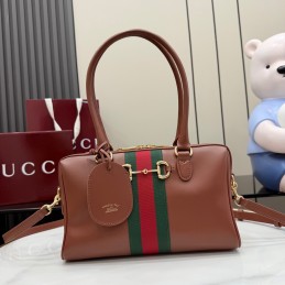 Borsetto Medium Boston Bag...