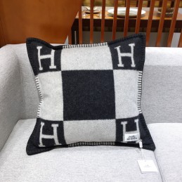 Avalon Black and White Wool...