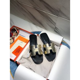 Oran Black Leather Gold...