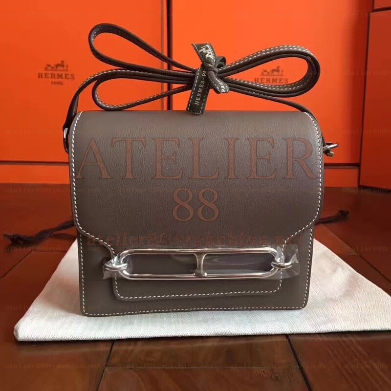 Tan Roulis 18 Bag