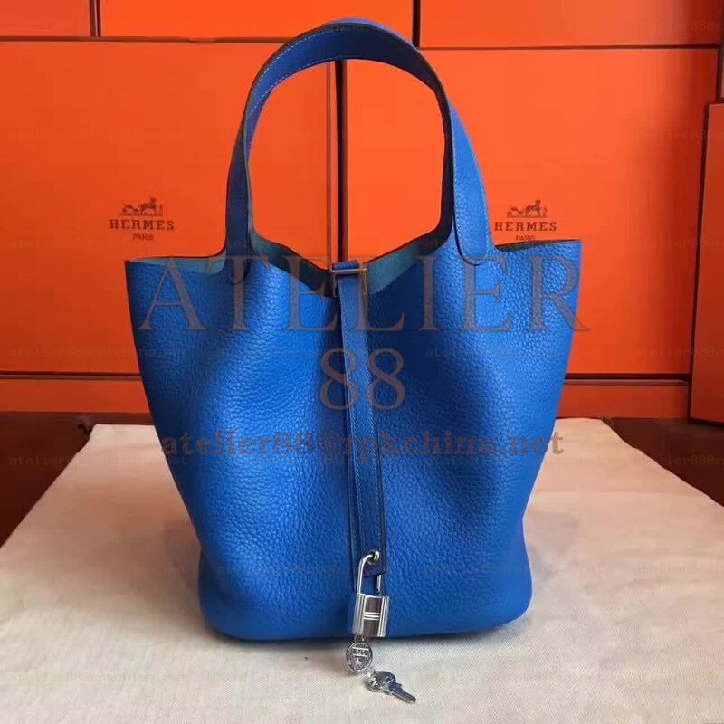 Royal Blue Picotin Lock 22 Smooth Leather Bag