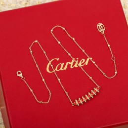 Clash Studded Necklace Red...