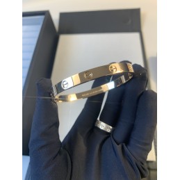 Love Classic Smooth Bangle...