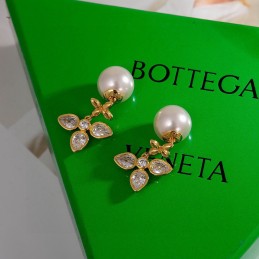 White Pearl Crystal Drop...