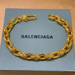 Oval Link Chain Bracelet Gold