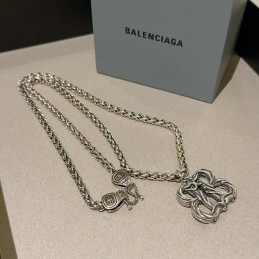 Charm Pendant Chain...