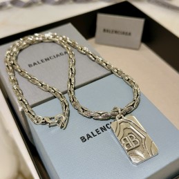 Tag Pendant Chain Necklace...